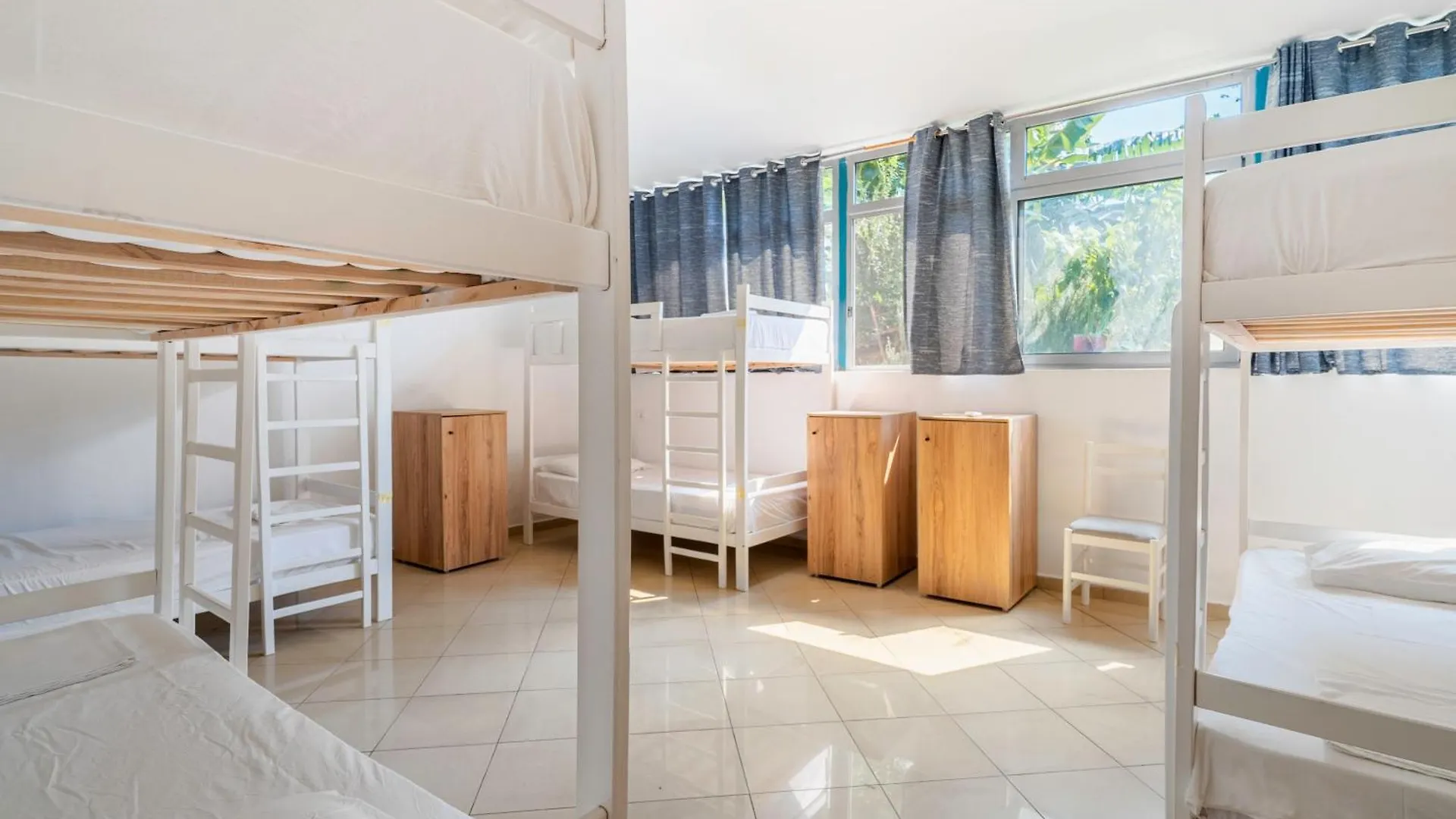 Hostel Hasta La Vista Sarande