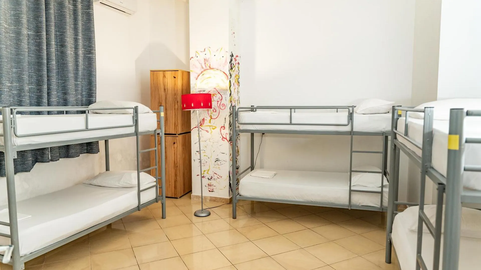 Hostel Hasta La Vista Sarande