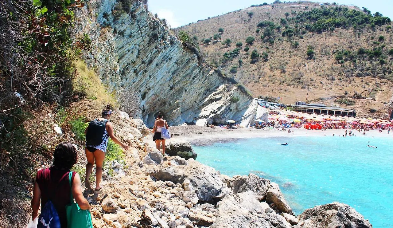 Hostel Hasta La Vista Sarandë
