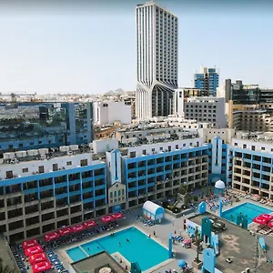 https://the-st-georges-park-hotel-st-julians.qawrahotelsmalta.org