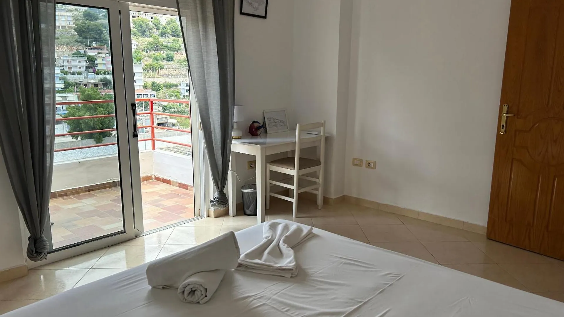 Hostel Hasta La Vista Σαράντα Αλβανία
